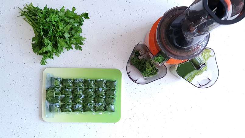 Persiljejuice med lime i isförpackningar, foto 15